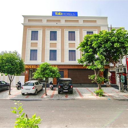 Fabhotel Prime Taj Castle 암리차르 외부 사진
