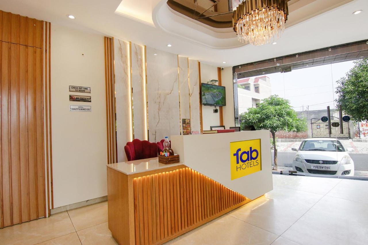 Fabhotel Prime Taj Castle 암리차르 외부 사진